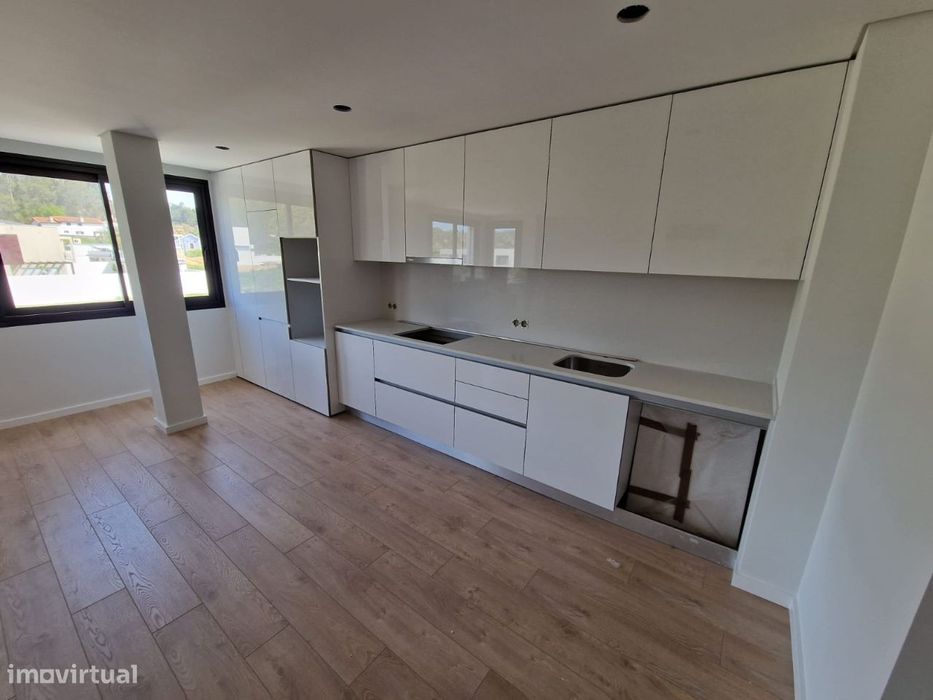 Excelente apartamento T3 novo Último Nogueira da Regedoura — Nogueira da Regedoura, Aveiro