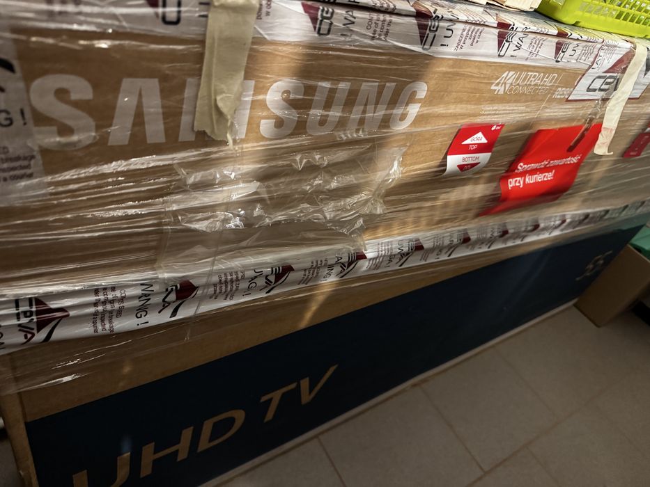Samsung UE55MU6102K w kartonie 4K