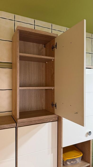 Meble łazienkowe z   umywalkąką