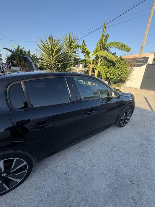 Peugeot e-208 GT Line Preto 2021