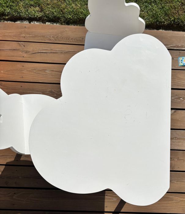 Stolik chmurka i krzesla chmurka i zajaczek