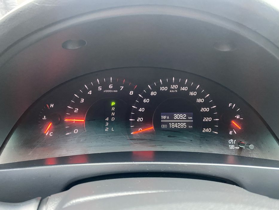 Продам Toyota Camry 40