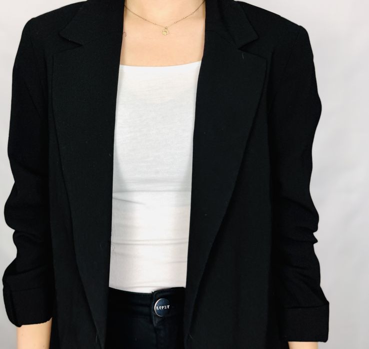 Czarny żakiet przedłużony M 38