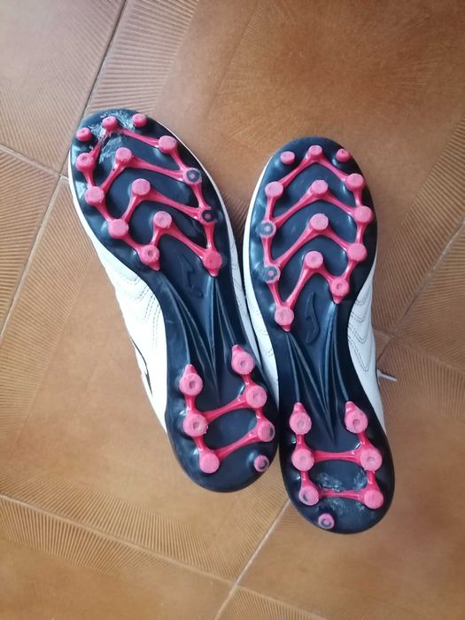 Chuteiras usadas n 42 joma