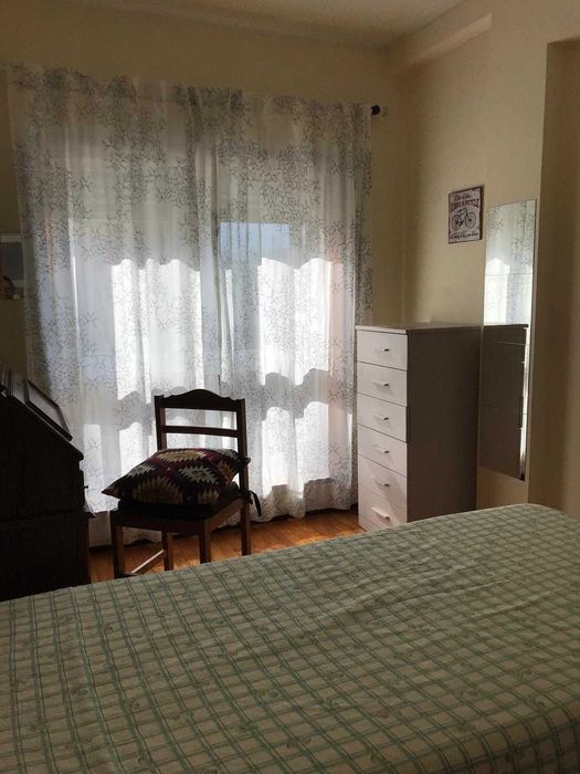 Quarto no centro de Custóias - Matosinhos