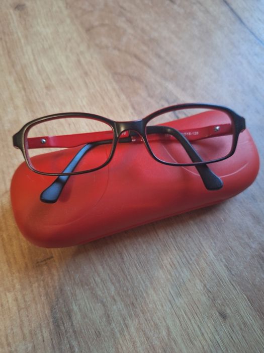 Okularki korekcyjne ,oprawki dziecięce