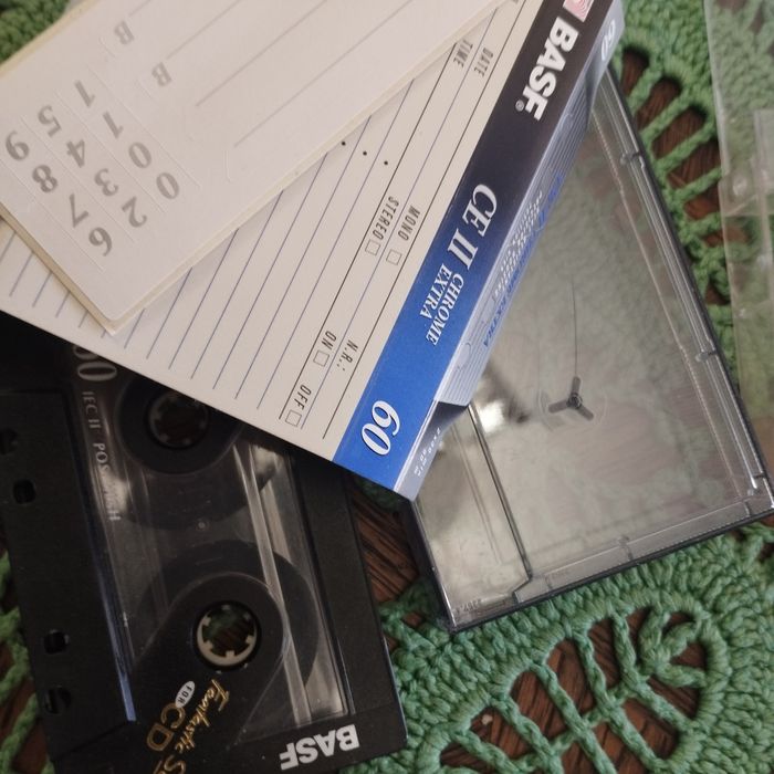 Kasety magnetofonowe, chrom, type II, BASF, Maxell, 4 sztuki komplet