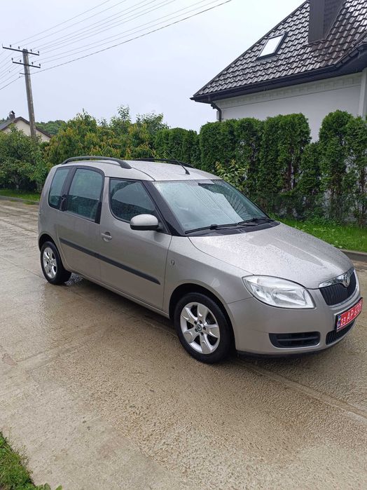 Свіжопригнаний Шкода Румстер чистий 2008 рік АВТОМАТ