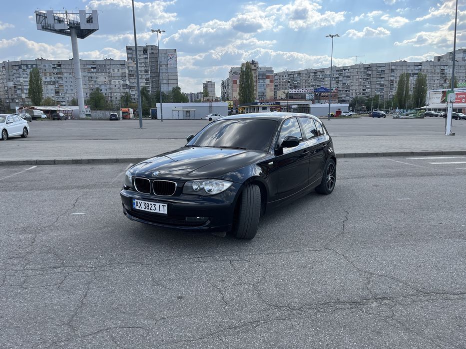 Продам BMW 1 series 2011 року