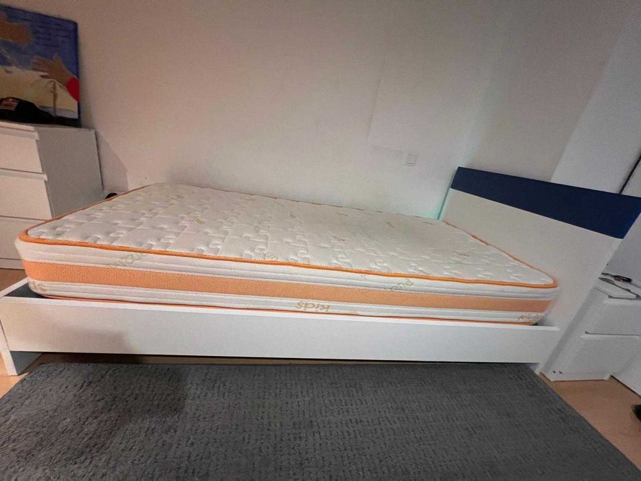 Cama Solteiro e colchão incluido