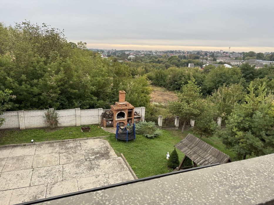 Шикарний будинок - передноворічна знижка