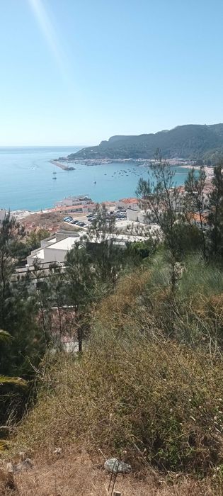 Arrenda-se T1 Sesimbra Mobilado Varanda e Vista Mar