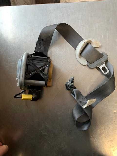 Honda CRZ Pas Bezpieczeństwa Prawy