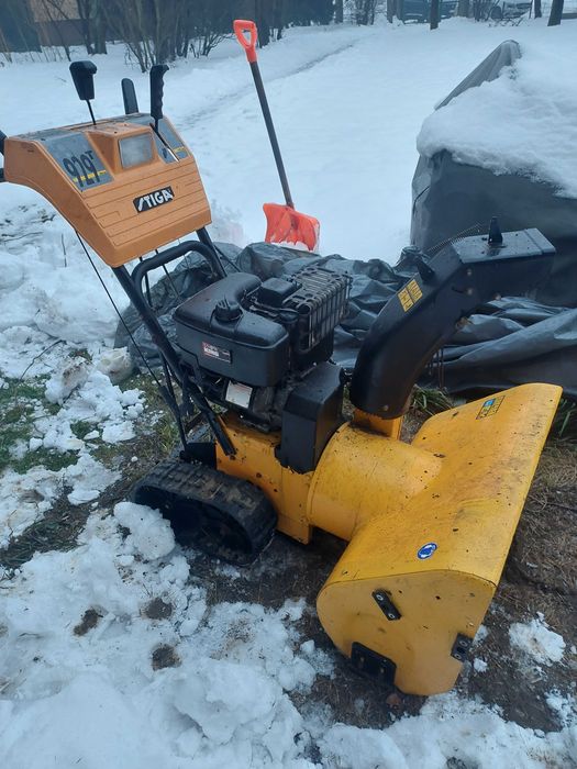 Odsniezarka gasienicowa stiga