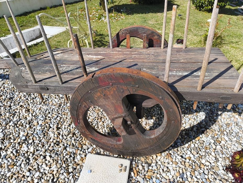 Carro de bois para decoração