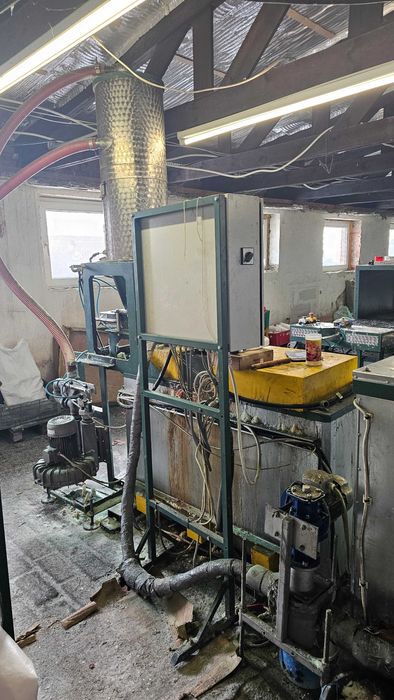 Maszyna zalewająco knotująca