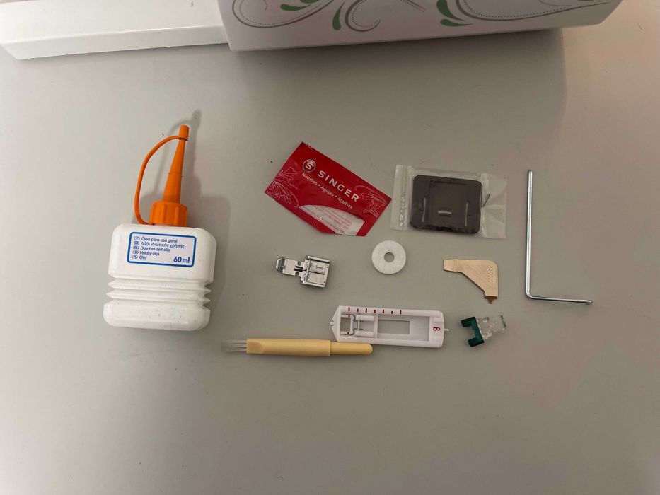 Máquina de Costura Singer Talent 3321 – Como Nova!