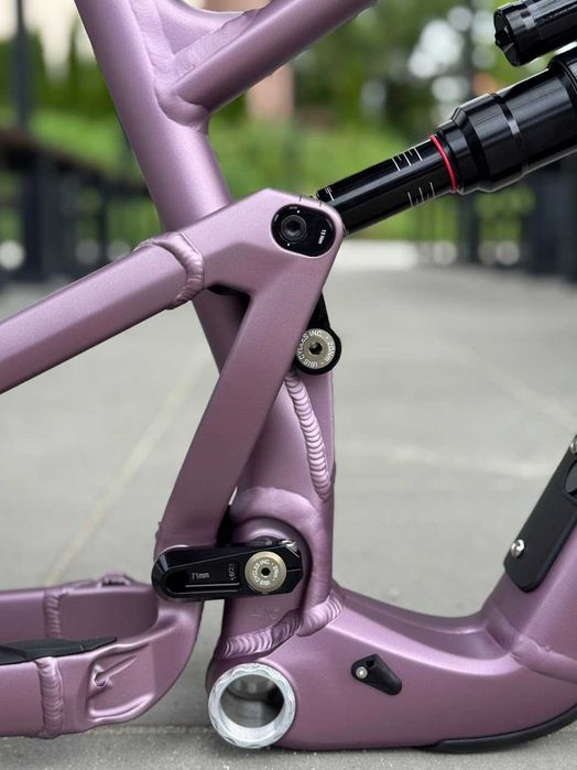 rama Ibis Ripmo AF V2, 150mm skoku, srebrna i różowa, S, M, XM, L, XL