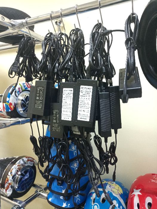 Зарядное устройство для гироскутера 42V-1.5А. Зарядка 63v - 1.1А.