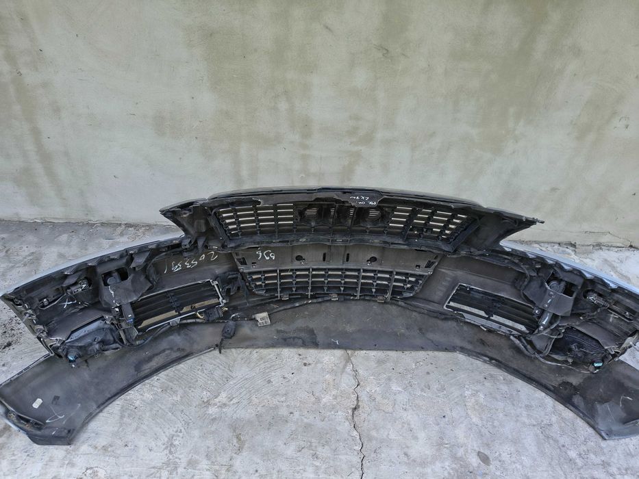 Audi A8 D3 zderzak przód przedni lift