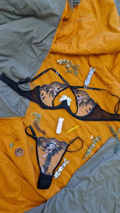 Комплект жіночої  білизни