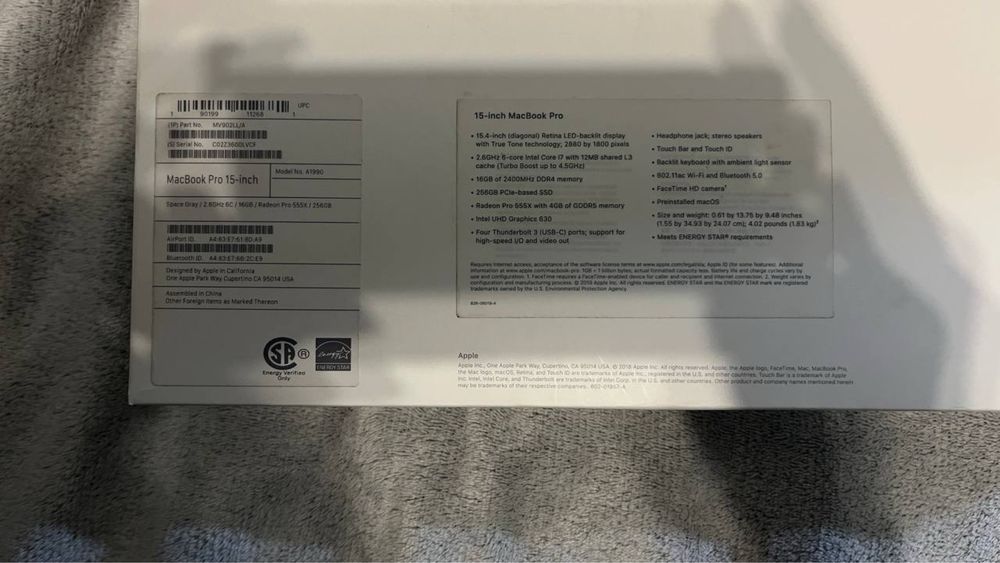 MacBook pro 15 2019 рік