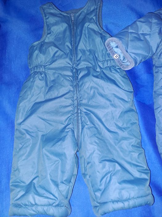 Комбінезон пуховик 3-6 місяців.