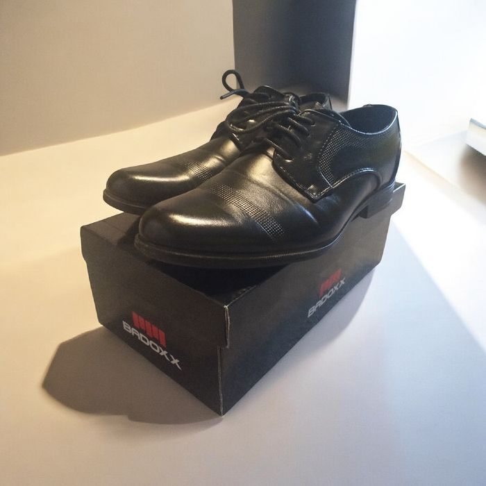 Buty eleganckie BADOXX rozmiar 35