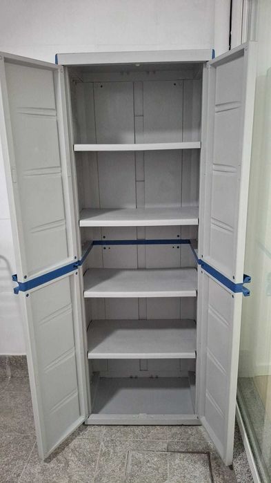 Armário em PVC 1,80m