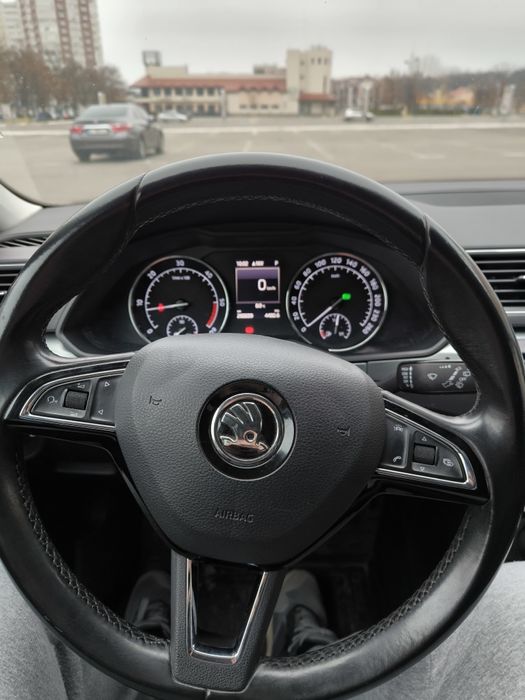 Skoda Superb 1.6 diesel dsg 2016 рік