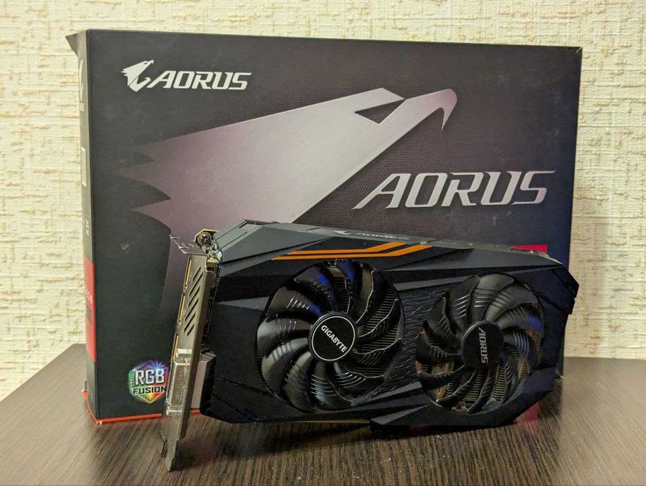 Процесор Intel Core i7 4820K 3.90GHz (x79,2011)+ 16GB DDR3 + RADEON R5