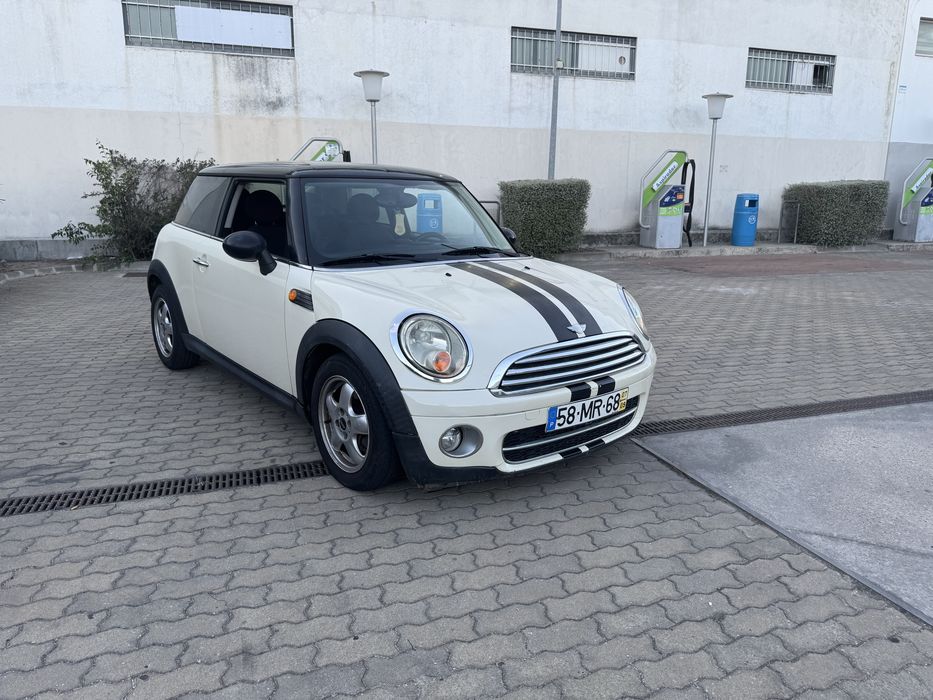 Mini cooper em bom estado geral