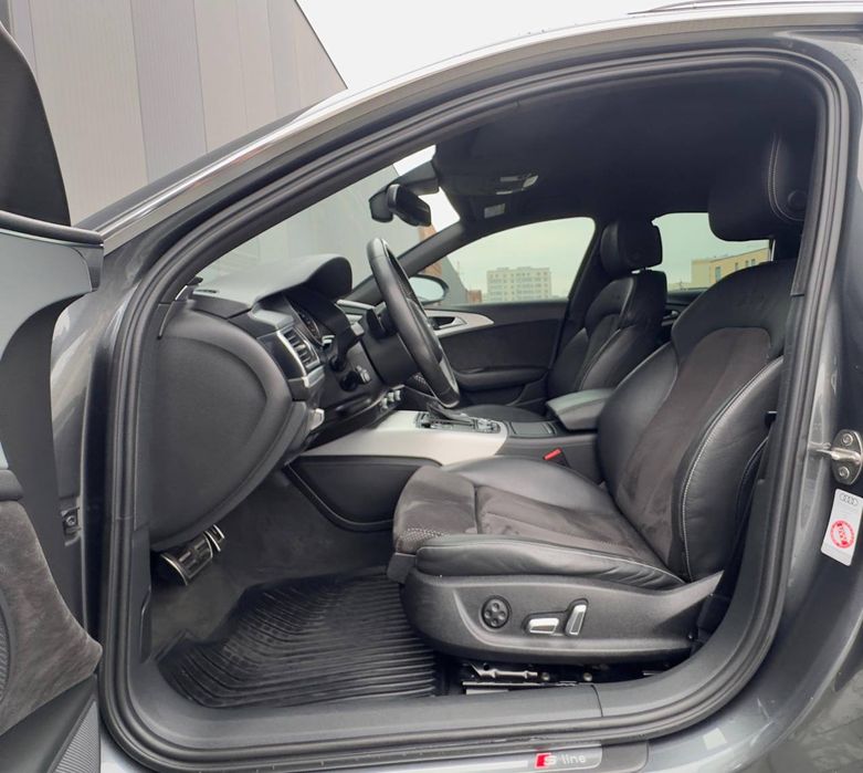 Продаж Audi A6 2015