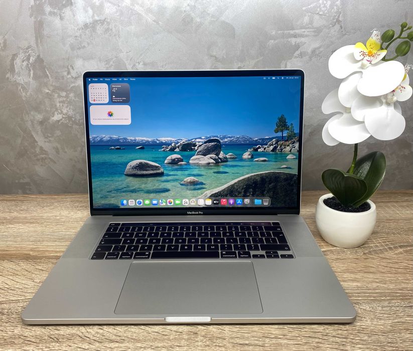 Apple MacBook A2141 i7-9750H 16GB 512SSD Radeon 5300M SILVER 60 cykli