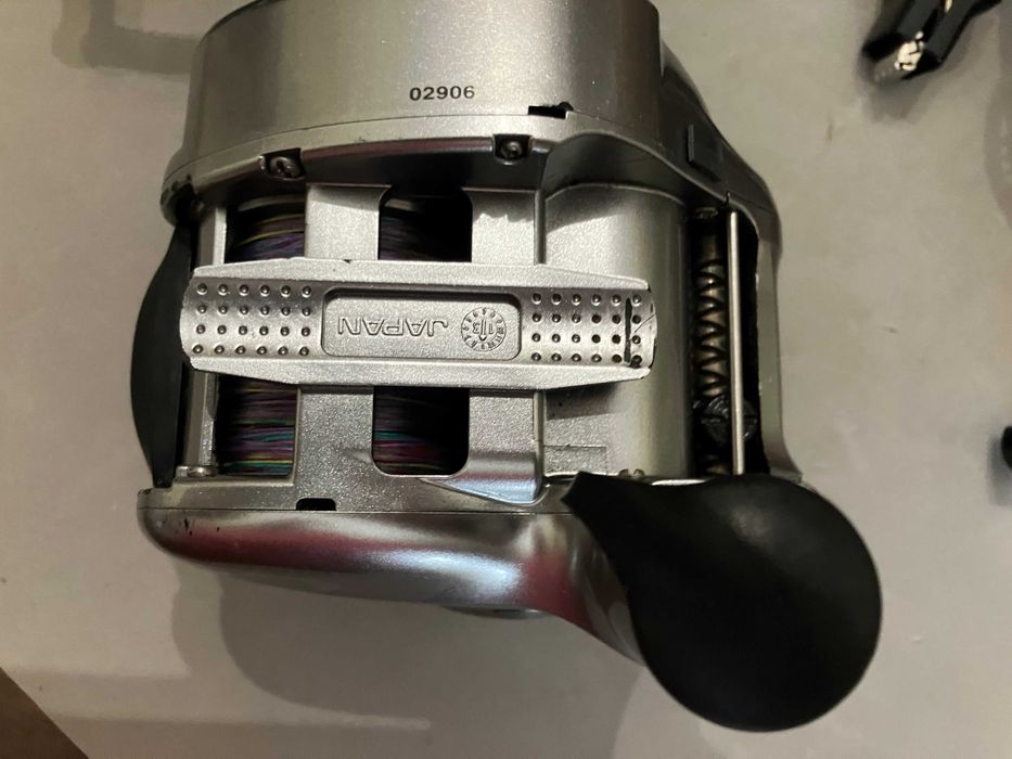 Carreto Eletrico SHIMANO ForceMaster 2000MK