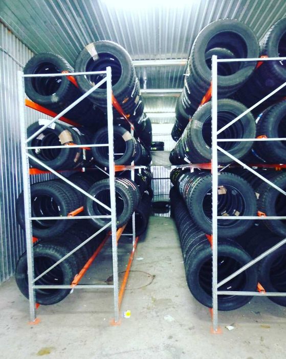 Полочные стеллажи на склад. Сборно разборные металлические. Для шин