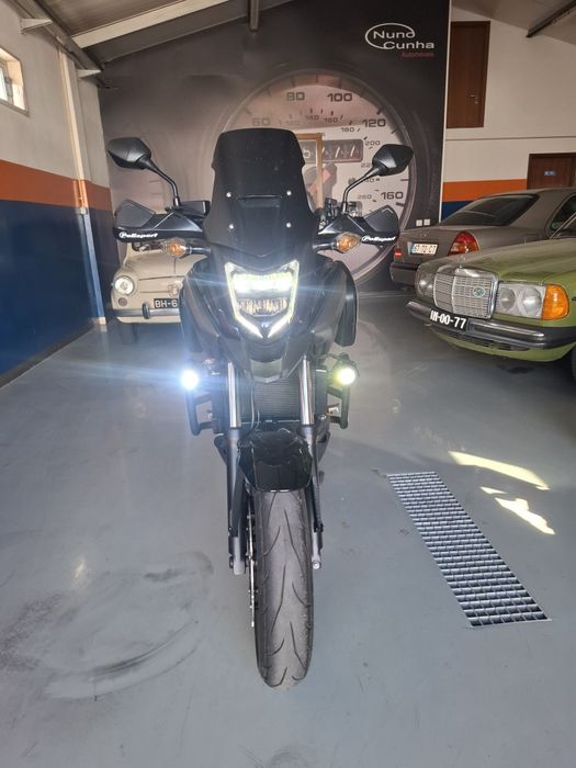 Honda Nc 750X muito  equipada