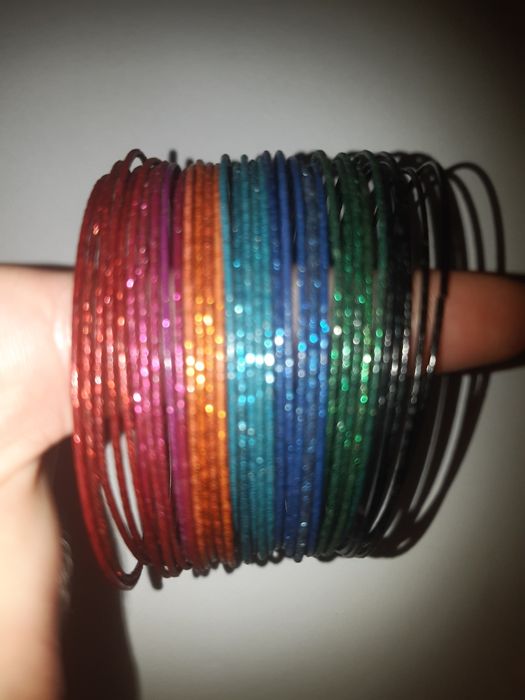 Pulseiras da H&M multicores