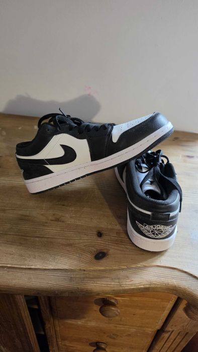 Buty NIKE AIR JORDAN 1 roz. 42