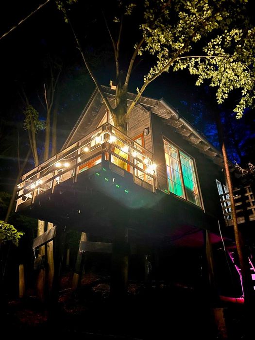 Malowniczy całoroczny domek na drzewie w centrum Kazimierza Dolnego!