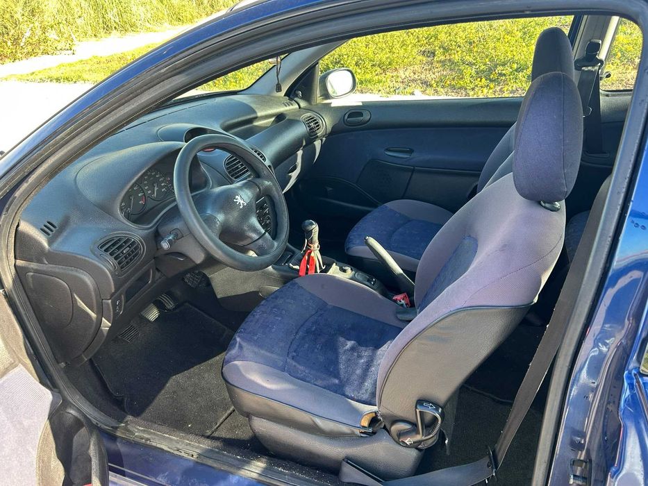 Peugeot 206 1.1 gasolina de 1999 – 60 cv – mecânica sem anomalias