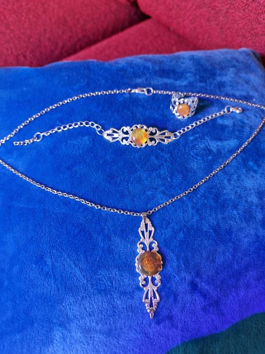 biżuteria  stal szlachetna pierścienie bransoley  bursztyn bałtycki