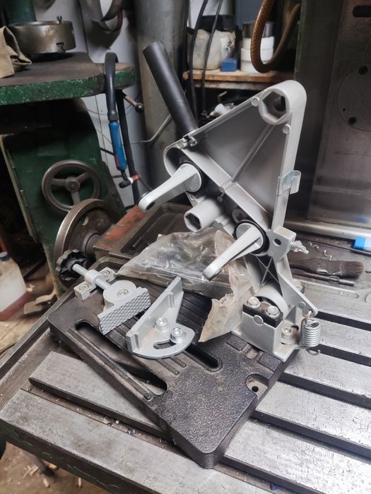 Uchwyt do szlifierki diaksa stół przecinarka piła kątówka statyw