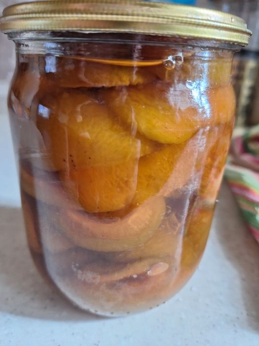 Варенье айвовое .