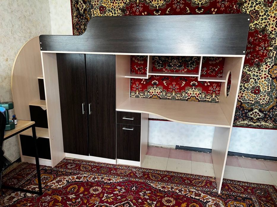 Двухъярусная детская кровать