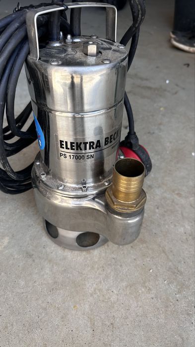 Bomba submersivel de alto débito