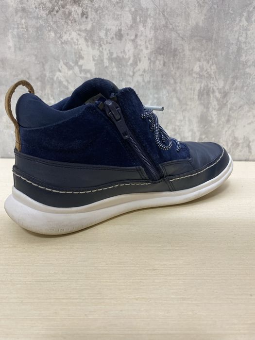 Шкіряні Демосезоні кросівки Clarks