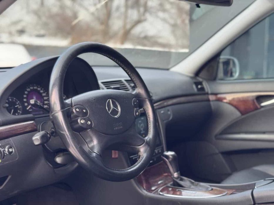 Продам Mercedes w211