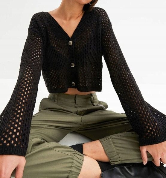 B.P.C sweter ażurowy czarny krótki ^48/50