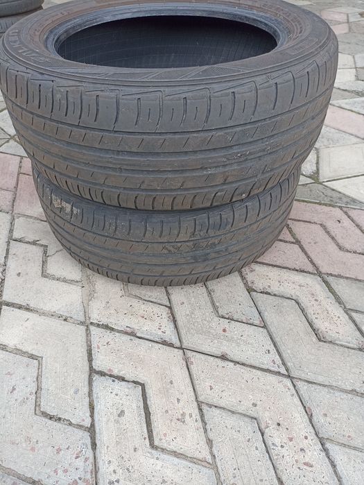 Шини літні 215/55/17
